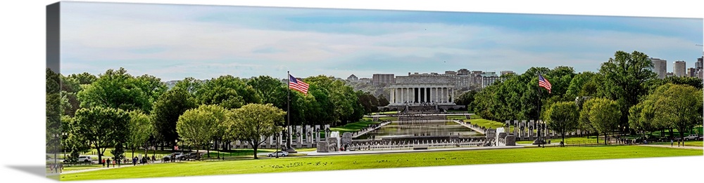 View of Lincoln Memorial and National World War II Memorial, Washington DC, USA