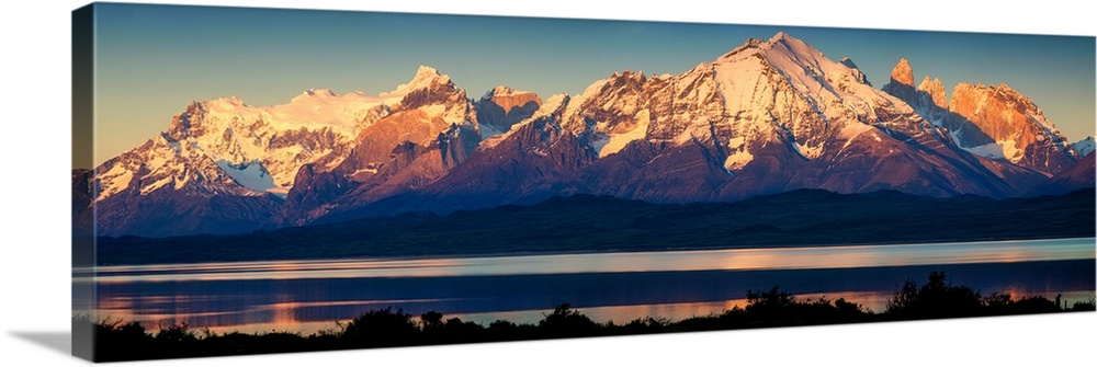 View of the Sarmiento Lake and Cordillera Paine at sunrise, Torres del Paine National Park, Patagonia, Chile.