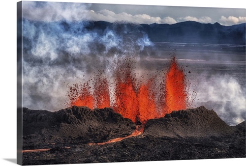 Volcano Eruption at the Holuhraun Fissure near Bardarbunga Volcano ...