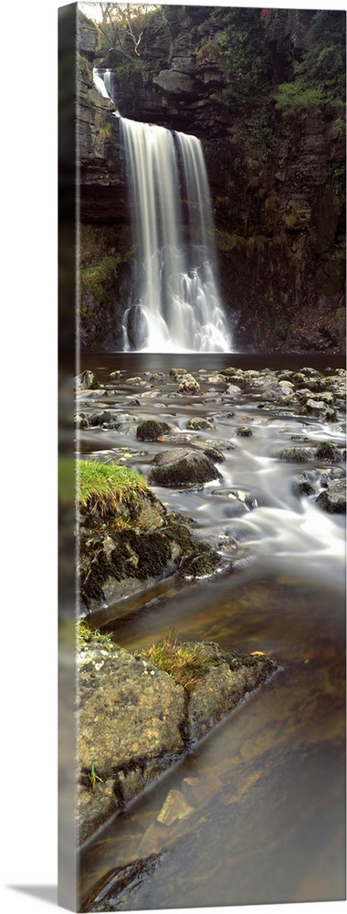 Water falling from rocks, River Twiss, Thornton Force, Ingeleton, North Yorkshire, England