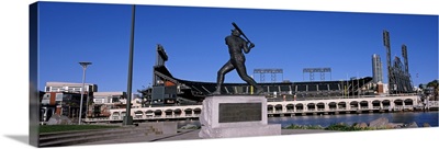 Willie Mays statue in front of a baseball park