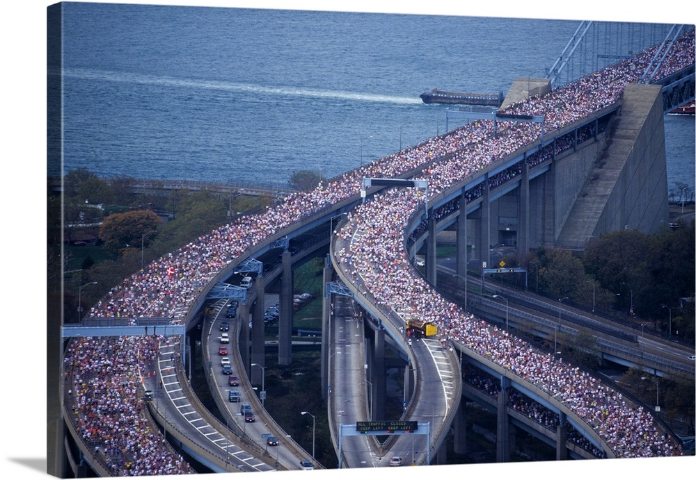 Aerial view of runners in the 1994 New York City Marathon