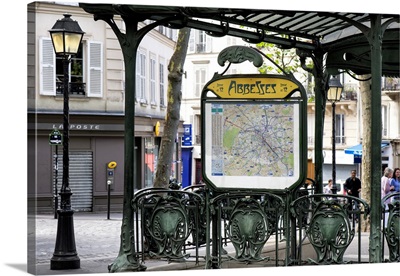 Abbesses Montmartre - Subway Station - Paris