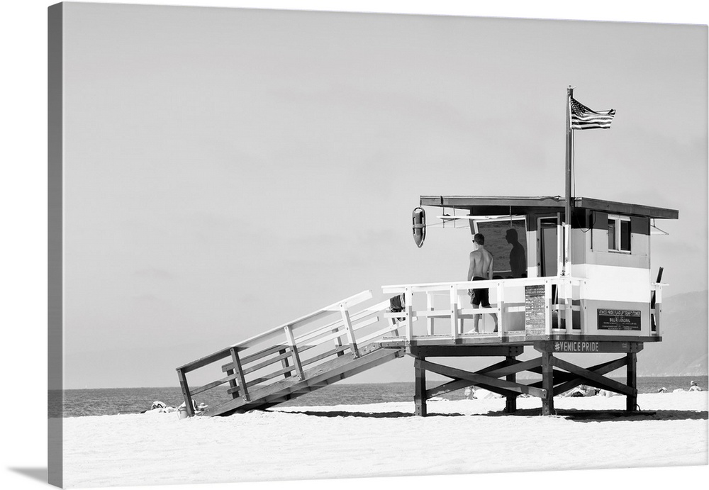 Large Canvas Print California Coastal Decor Picture ‘Lifeguard Tower’ Pink Venice Beach Wall Art