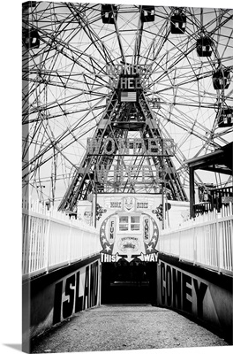 Black And White Manhattan Collection - Coney Island This Way