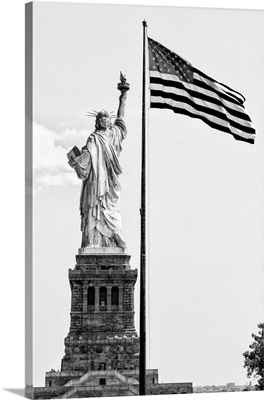 Black And White Manhattan Collection - Liberty American Flag