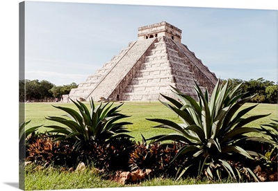 El Castillo Pyramid of the Chichen Itza II