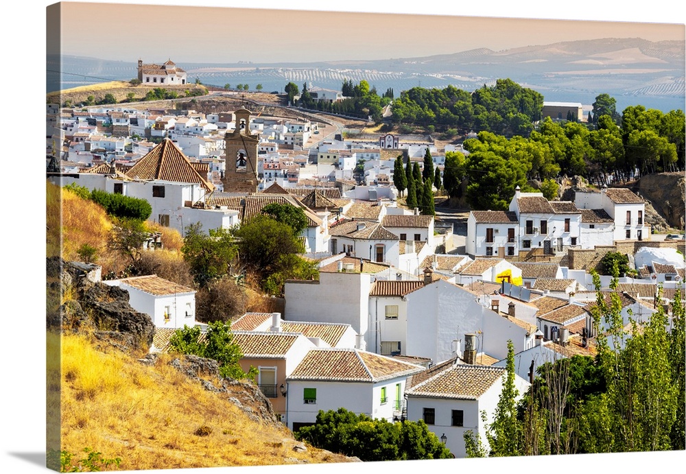 It's a view of the white city of Antequera in Spain.