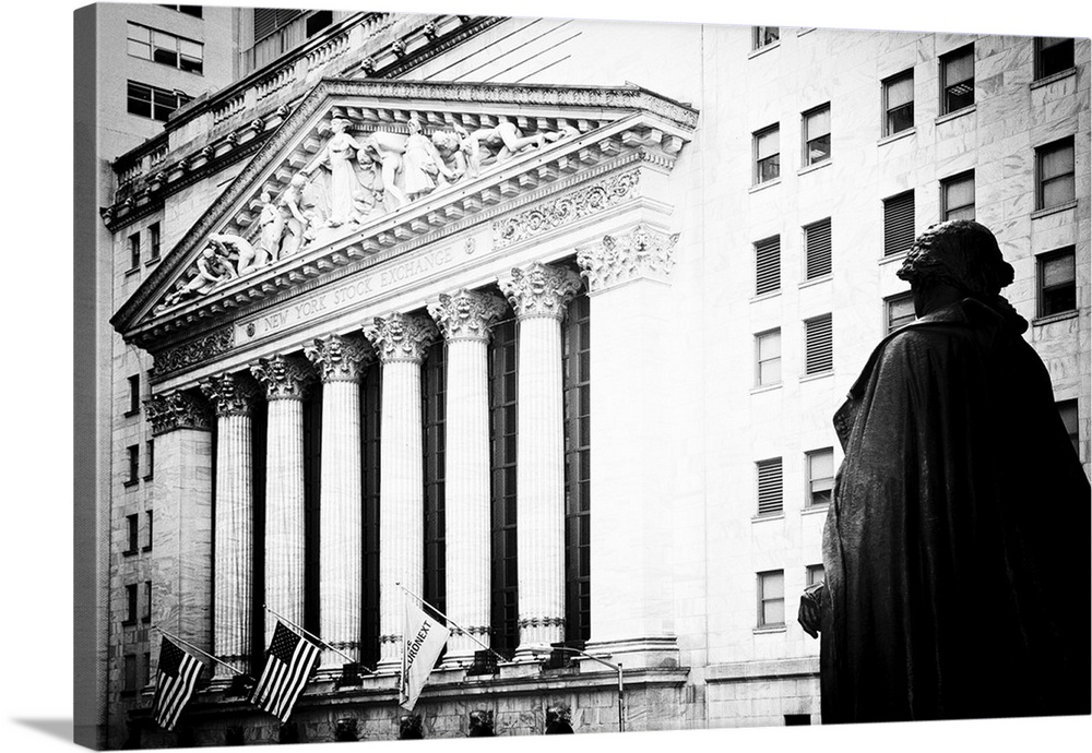 Statue in front of the New York Stock Exchange building on Wall Street.