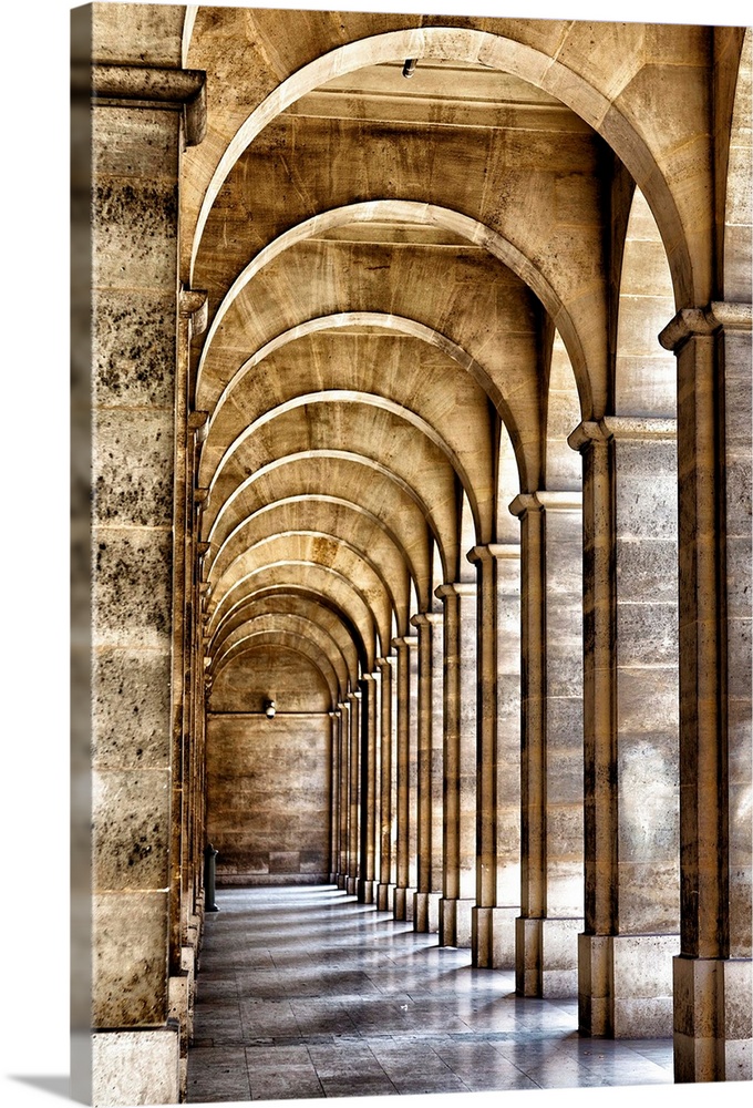 A small portico in Paris, great symmetry.