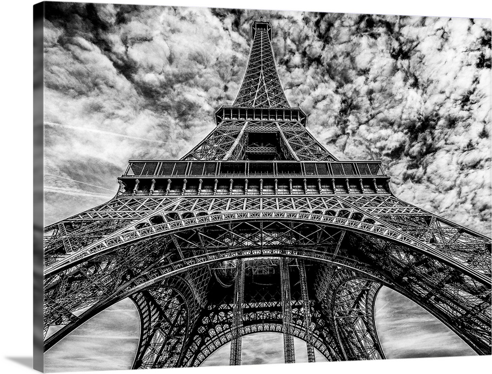 High contrast black and white photo of the Eiffel Tower.