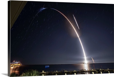 CRS-17 Mission, Falcon 9 Rocket Trail Over Banana River, Florida