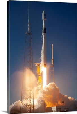 GPS III SPV1 Mission, Falcon 9 Liftoff, Cape Canaveral Air Force Station, Florida