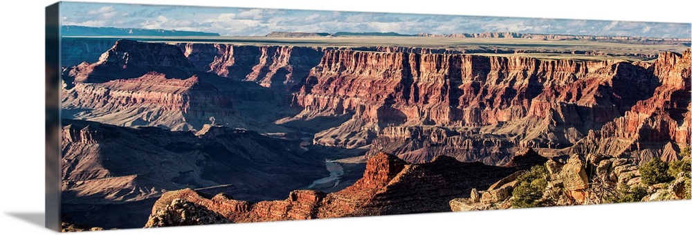 Panoramic photograph of Grand Canyon National Park.