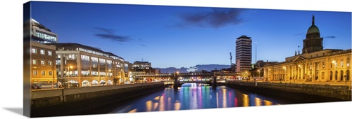 River Liffey at Night with the Custom House, Dublin, Ireland ...