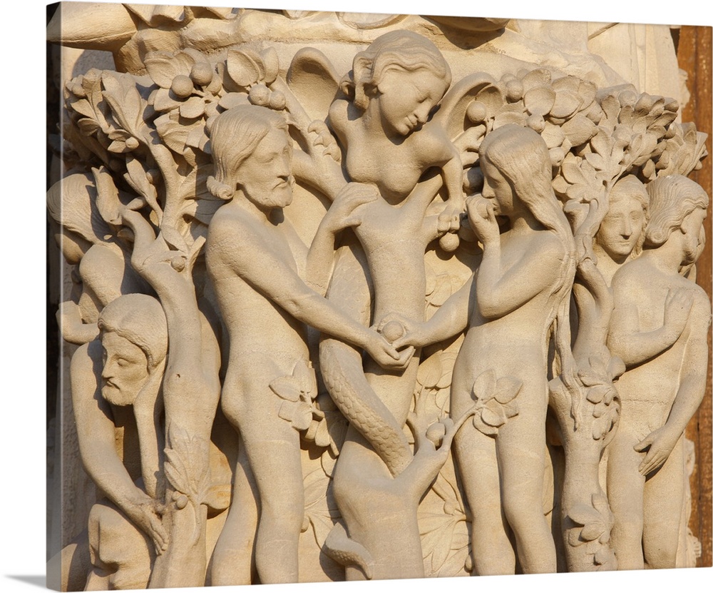 Adam and Eve, Virgin's Gate, west front, Notre Dame Cathedral, UNESCO World Heritage Site, Paris, France, Europe.