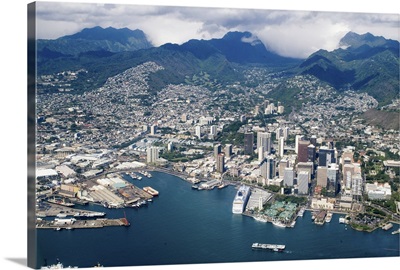 Aerial view of Honolulu and Waikiki, Oahu, Hawaii