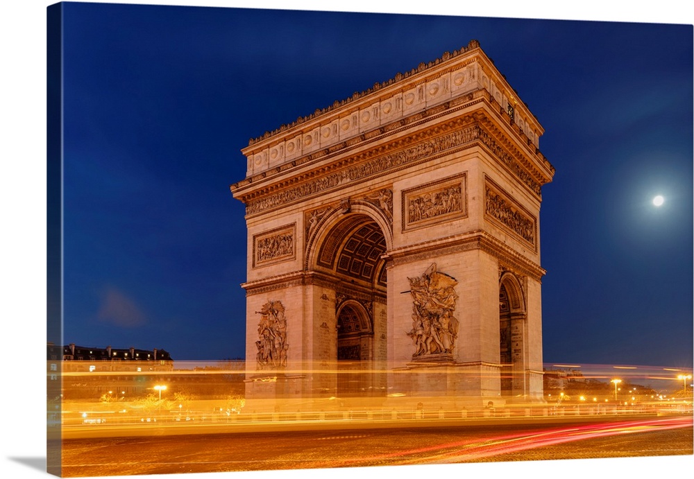 Arc de Triomphe at Place Charles de Gaulle, Paris, Ile de France, France, Europe