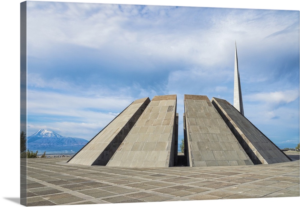 Armenian Genocide Memorial, Tsitsernakaberd, Yerevan, Armenia, Caucasus, Asia