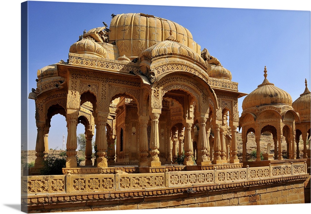 Bada Bagh (Barabagh), royal cenotaphs (chhatris) of Maharajas of Jaisalmer State, Jaisalmer, Rajasthan, India, Asia.