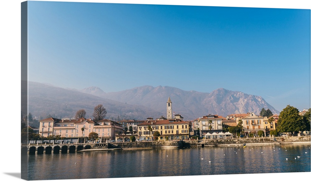 Bavelo, overlooking Lake Maggiore, and the foothills of the Italian Alps, Piedmont, Italian Lakes, Italy