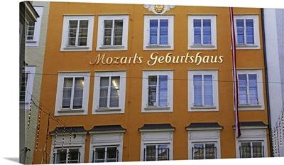 Birthplace of Mozart, Getriedegasse, Salzburg, Austria
