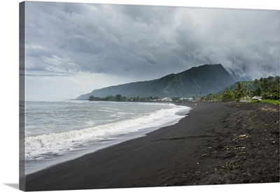 Black sand volcanic Taharuu Beach, Tahiti, Society Islands, French Polynesia