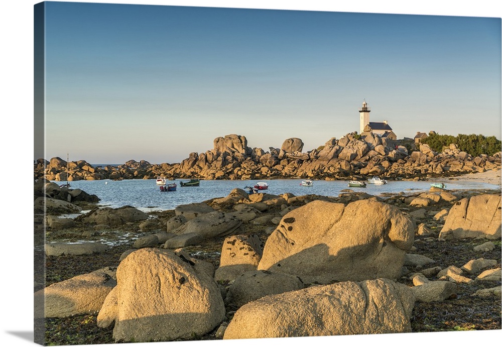 Boats and Pontusval lighthouse, Brignogan Plage, Finistere, Brittany, France