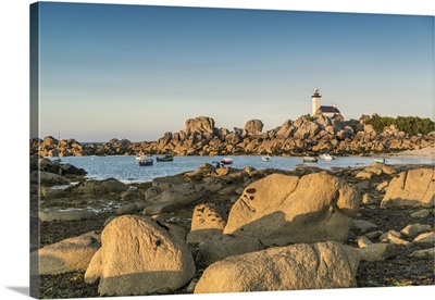 Boats and Pontusval lighthouse, Brignogan Plage, Finistere, Brittany, France