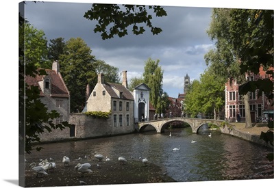 Bridge and Gateway to Begijnhof, Bruges, Belgium