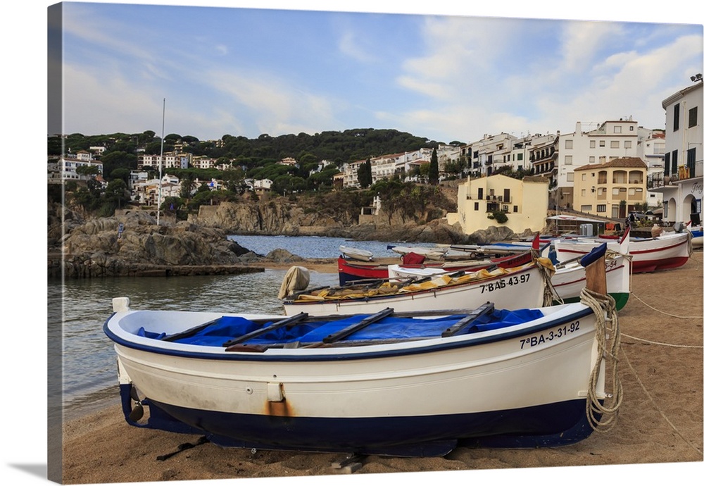 Calella de Palafrugell, early morning, fishing boats on small beach, Costa Brava, Girona, Catalonia, Spain, Europe