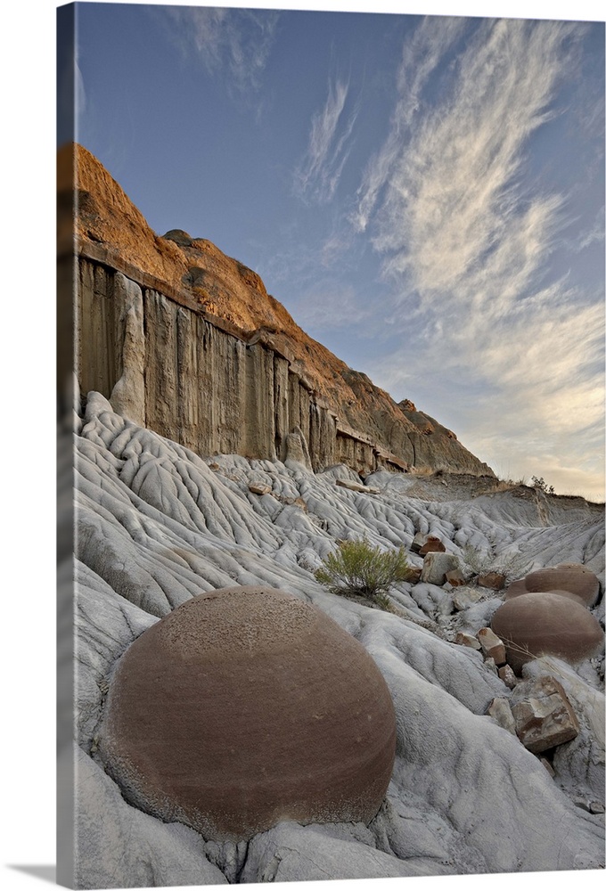 Cannon Ball Concretions in the badlands, Theodore Roosevelt National Park, North Dakota