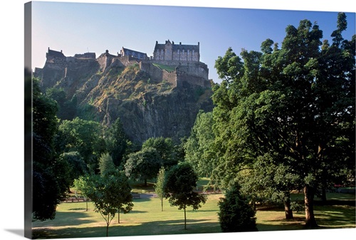 Castle Hill, basalt core of an extinct volcano, Edinburgh, Scotland ...