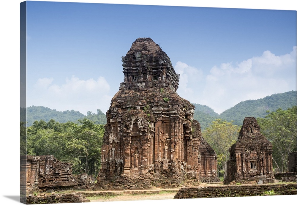 Champa temple, My Son, UNESCO World Heritage Site, near Danang, Vietnam, Indochina, Southeast Asia, Asia