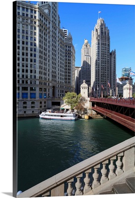 Chicago River and DuSable Bridge, Chicago, Illinois