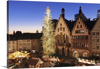 Christmas fair at Roemer, Roemerberg square, Frankfurt, Hesse, Germany