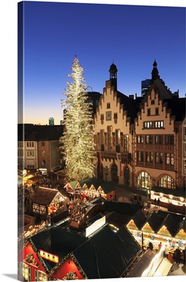 Christmas fair at Roemer, Roemerberg square, Frankfurt, Hesse, Germany