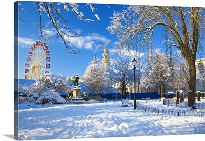 City Hall, Cathays Park, Civic Centre in snow, Cardiff, Wales