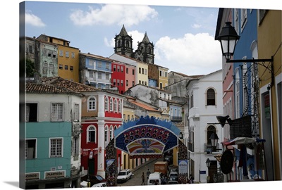 Cobbled streets and colonial architecture, Largo de Pelourinho, Salvador, Brazil