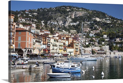 Colourful buildings along waterfront, Villefranche, Provence-Alpes-Cote d'Azur, France