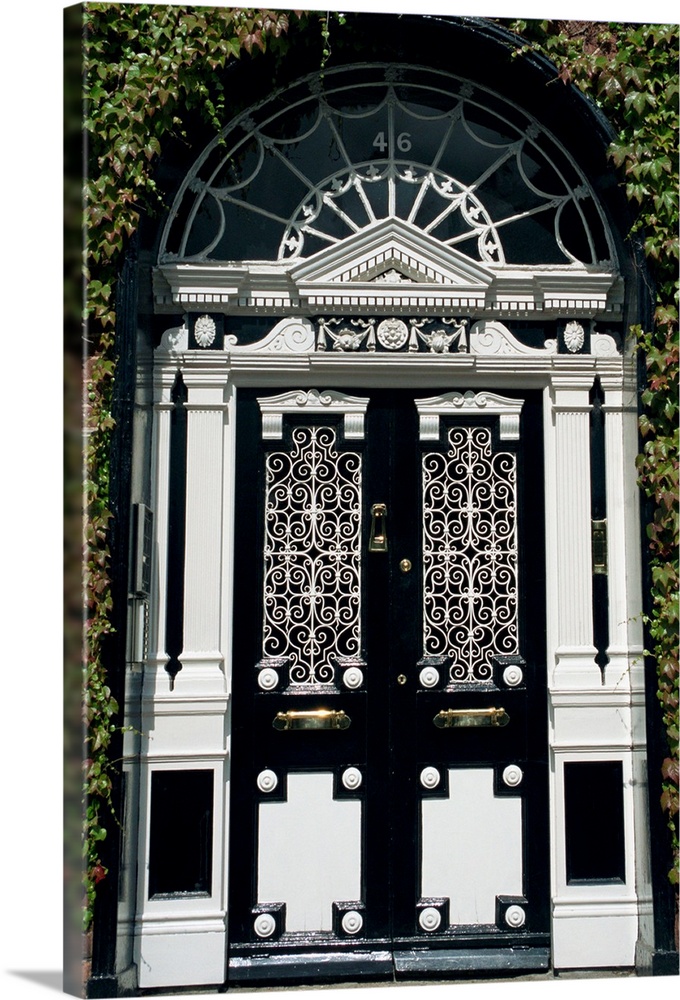 Decorative Georgian doorway in Dublin, Eire, Europe