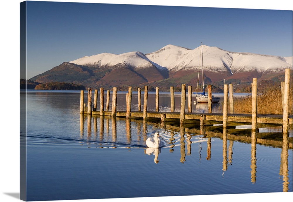 Derwent Water and snow capped Skiddaw from Lodor Hotel Jetty, Borrowdale, Lake District National Park, Cumbria, England, U...
