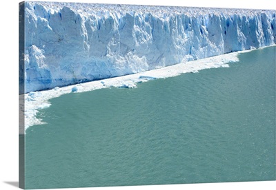 Detail of Perito Moreno Glacier in the Parque Nacional de los Glaciares, Patagonia