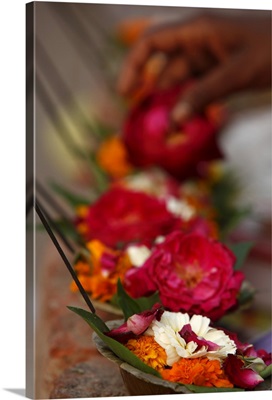 Diyas (floral floats with incense), Rishikesh, Uttarakhand, India, Asia