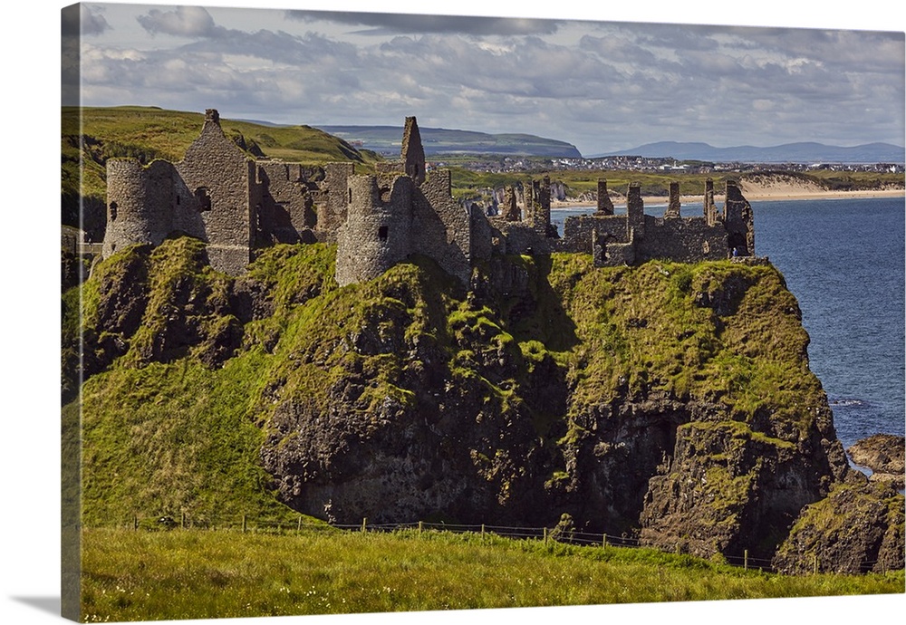 Dunluce Castle, near Portrush, County Antrim, Ulster, Northern Ireland