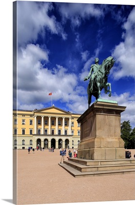 Equestrian statue of King Karl Johan at Royal Palace, Oslo, Norway, Scandinavia