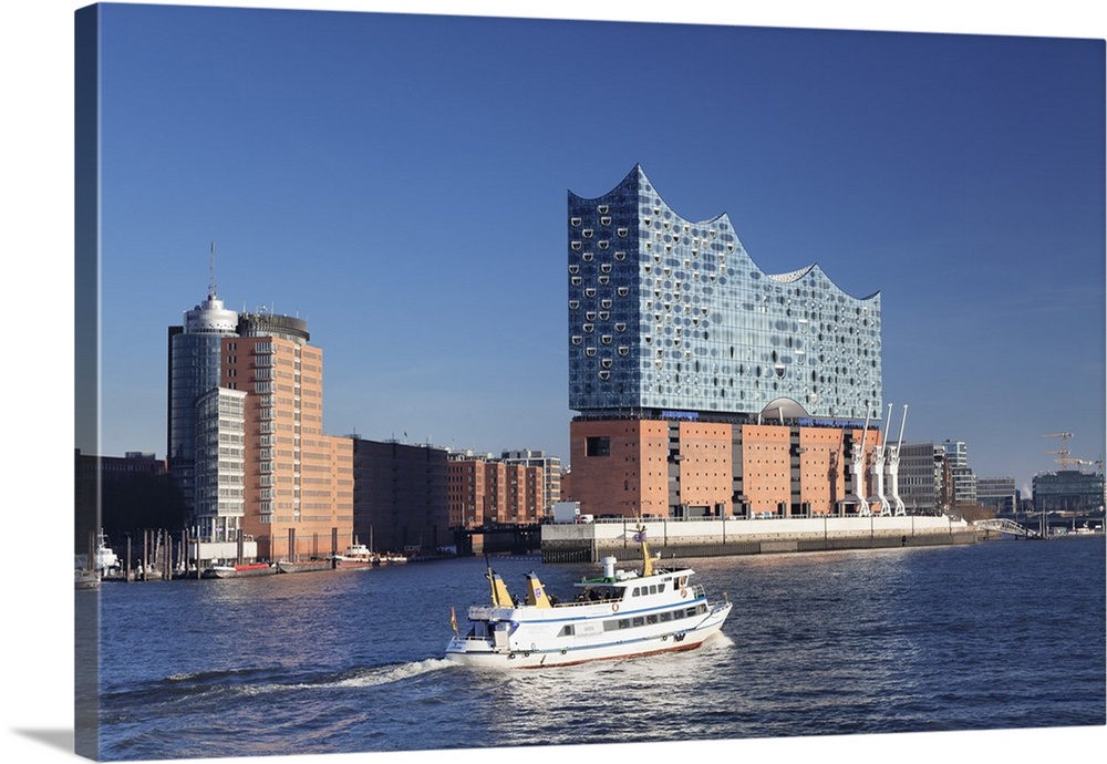 Excursion boat on Elbe River, Elbphilharmonie, HafenCity, Hamburg, Hanseatic City, Germany