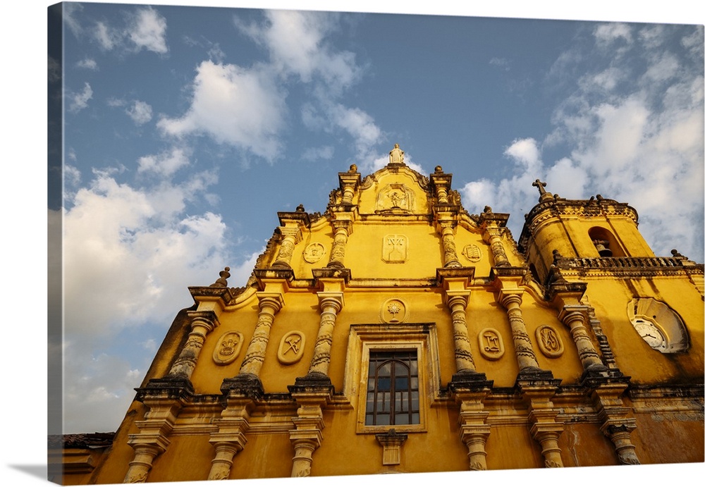 Exterior of Church of the Recollection (La Recoleccion), Leon, Leon Department, Nicaragua, Central America