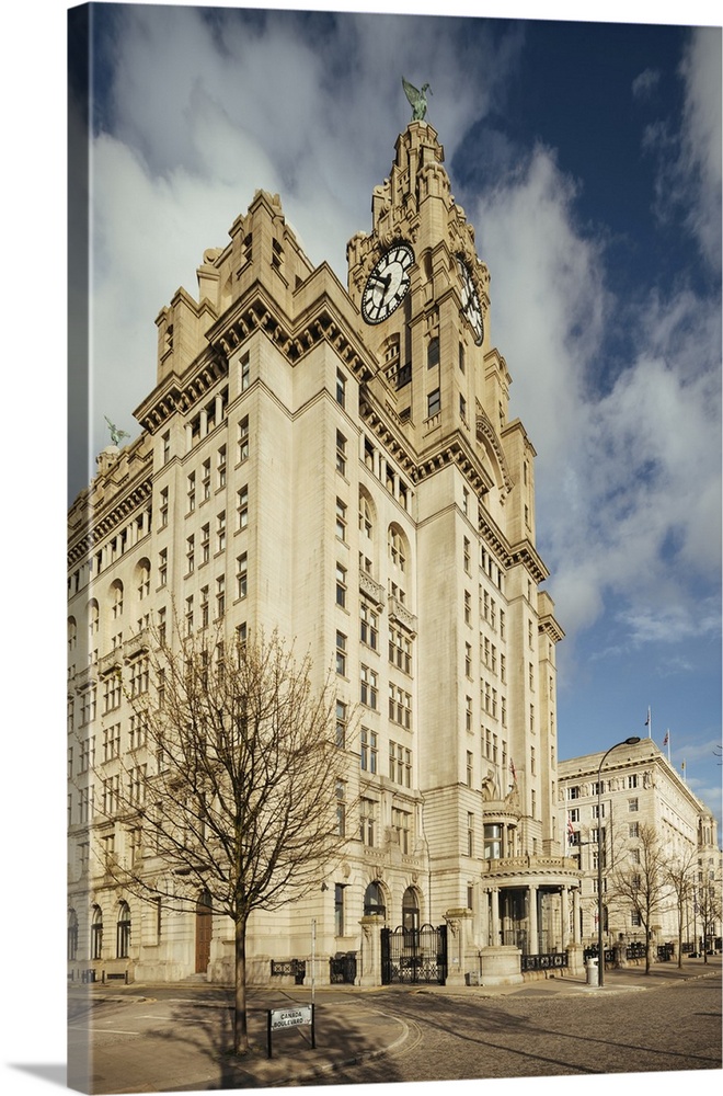 Exterior of the Liver Building, Liverpool, Merseyside, England, United Kingdom, Europe