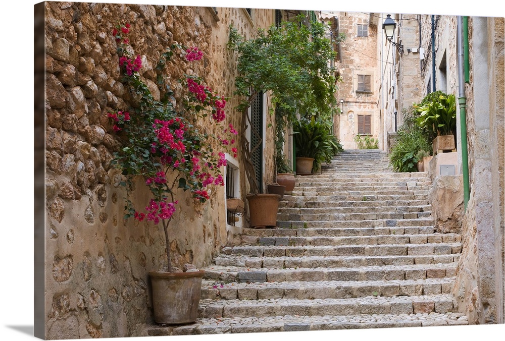 Flight of steps in the heart of the village Fornalutx, Mallorca, Balearic Islands, Spain